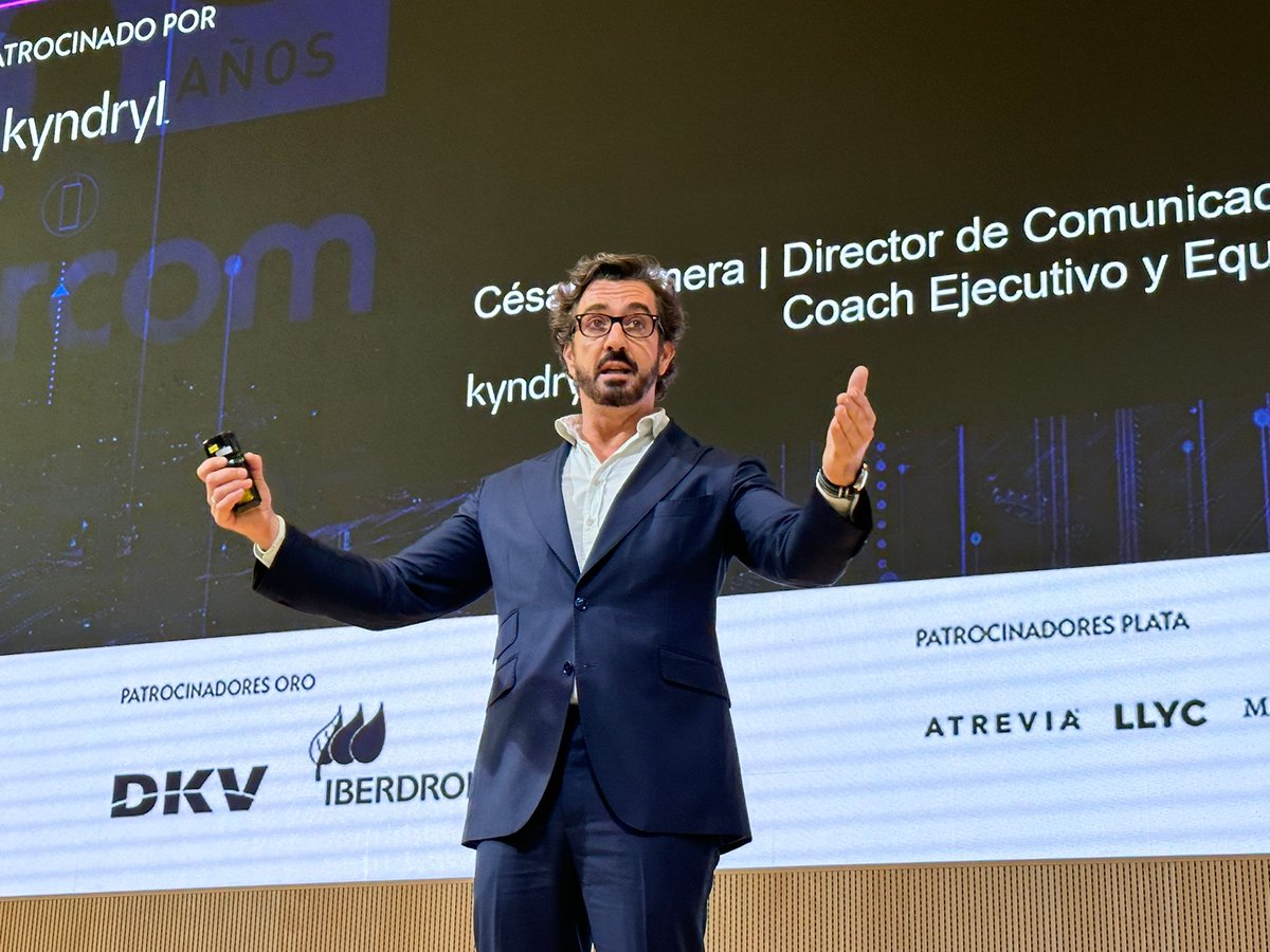 Romera: "En una época de la historia donde lo único seguro es que nada es seguro, saber adaptarse a los cambios tecnológicos, a los nuevos modelos de negocio, ecosistemas y profesiones es clave para transformar los problemas en oportunidades de éxito profesionales y personales."