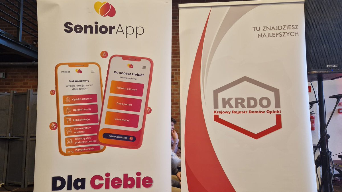 tvp3_lodz's tweet photo. #SeniorApp. Eksperci radzą i wyjaśniają seniorom jak uniknąć zagrożeń związanych z korzystaniem z internetu.
#senior #ekspert #internet https://t.co/ireTytnWxT