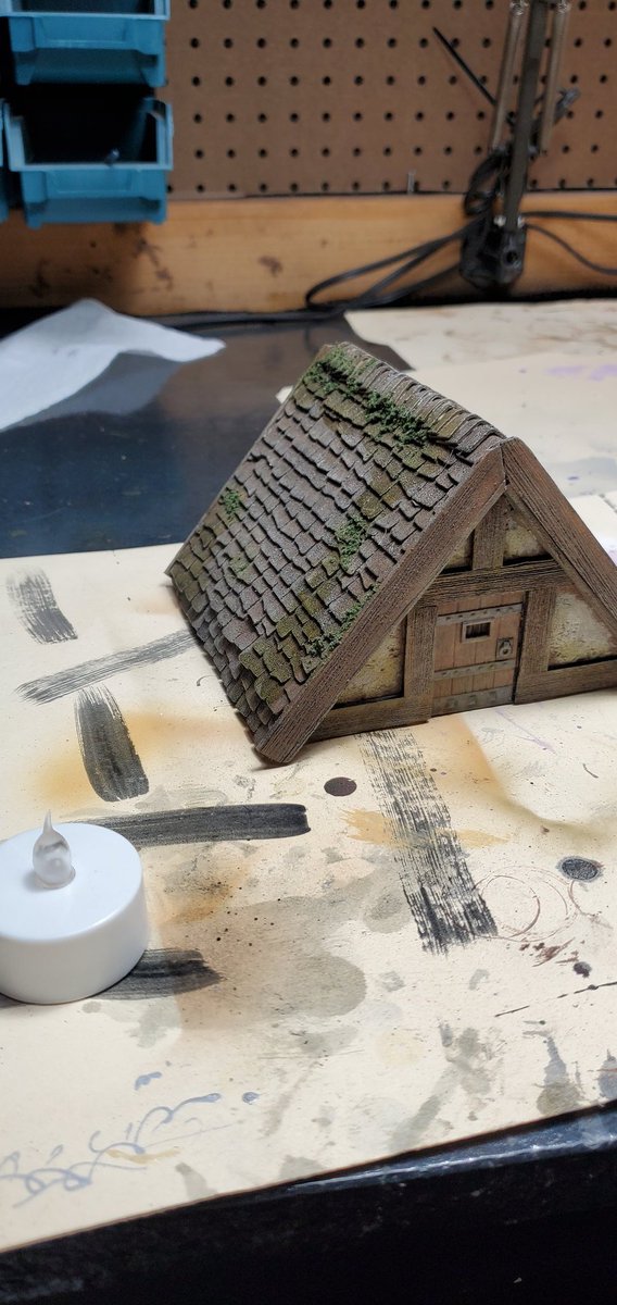 CyberWraithe's tweet photo. More houses #DnD #tabletopcrafting #Vtuber #envtuber https://t.co/JnwyJcKqeZ