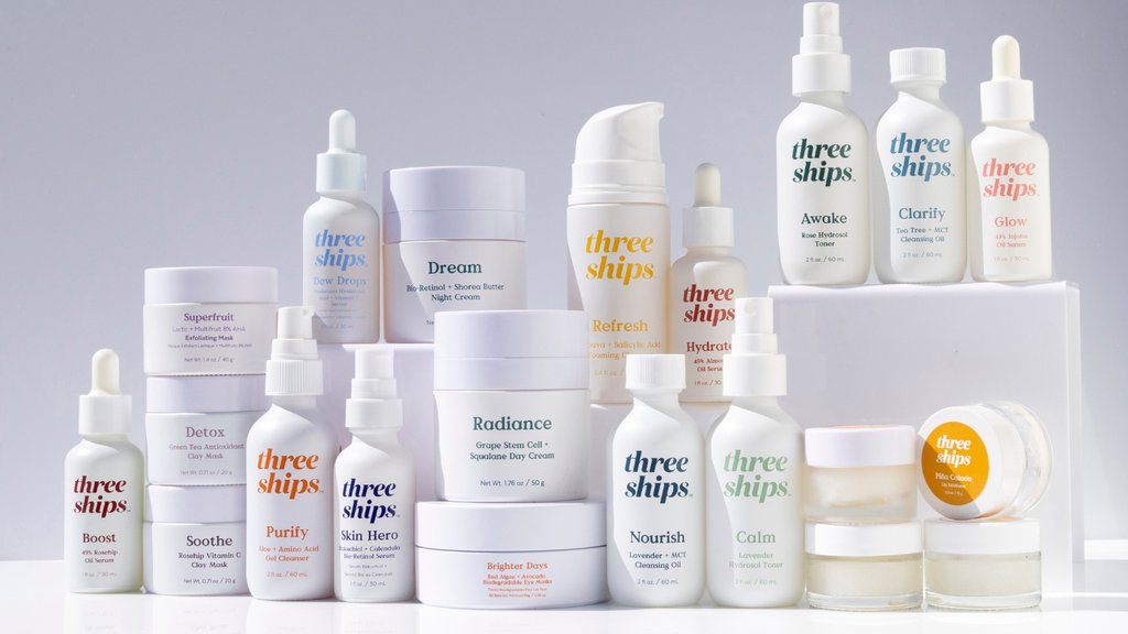 Did someone say BOGO? 💙⛵️ Starting TOMORROW at 12AM EST, buy any of our plant-powered skincare products and get a second one FREE (of equal or lesser value)!

PLUS 🎁 We have exclusive gifts with purchase running each day of the sale! 

Learn more: l8r.it/PTgk