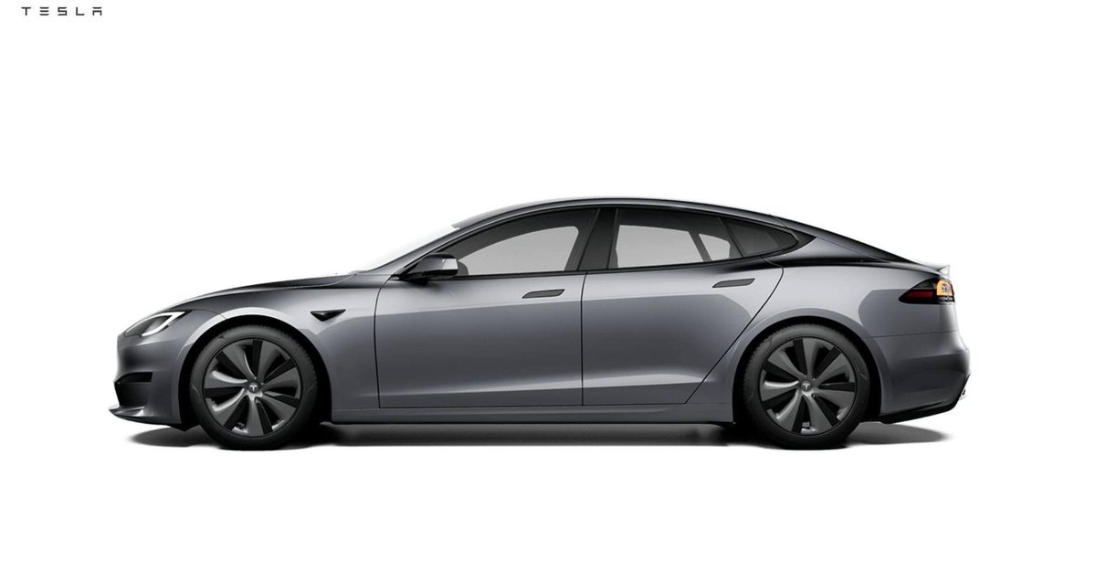 nvandenbulcke's tweet photo. Te koop aan oude prijs wegens dubbele bestelling: nieuwe Tesla S longe range zilver yoke stuur 19 inch autopilot. Contacteer me indien interesse. Wordt geleverd binnen 2 weken. https://t.co/SmTd3ets6t