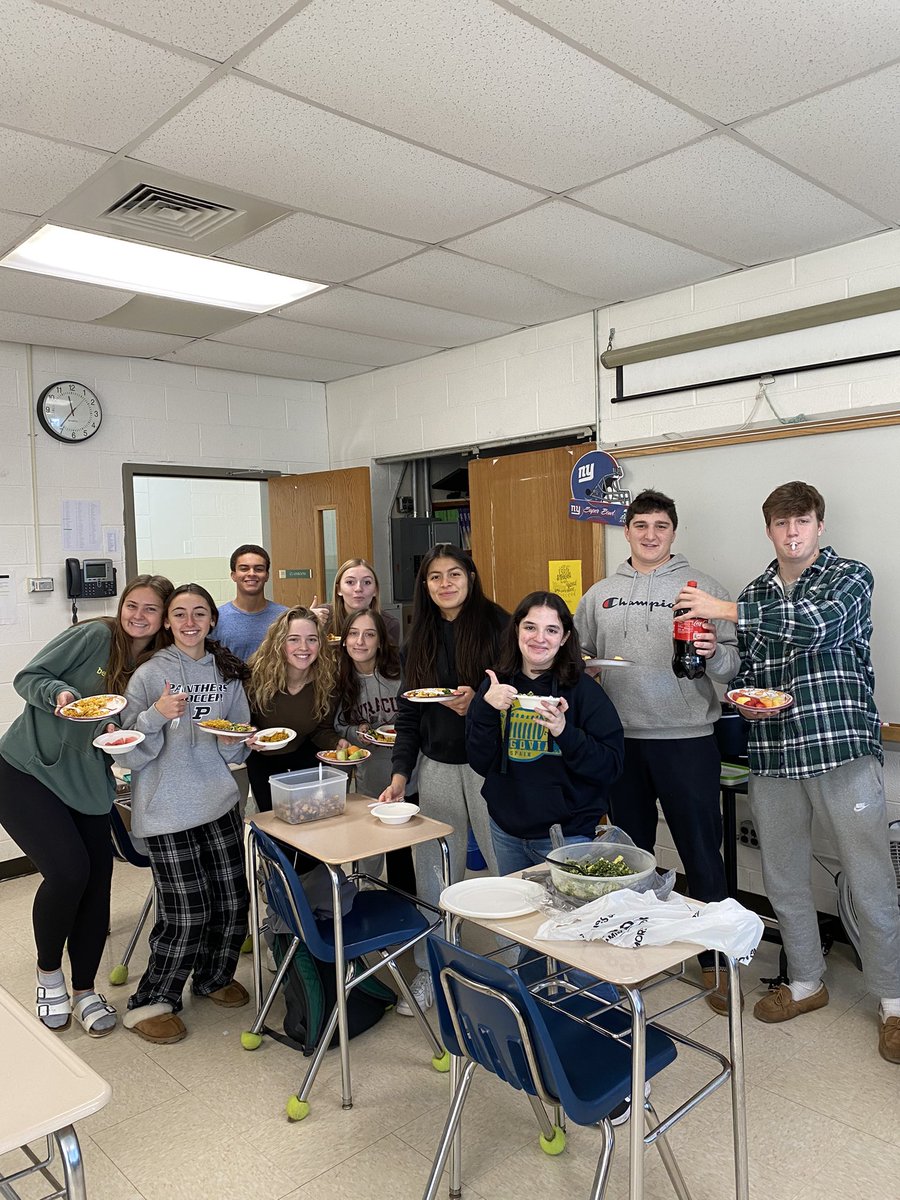 Saps_PHS's tweet photo. #SUPA African American students celebrating the heritage of African food in the diaspora, complete with mac n cheese, collard greens, watermelon, jolof and yams! All homemade! @ProjectAdvance @MrPalumboPHS https://t.co/sIIsgxajlW