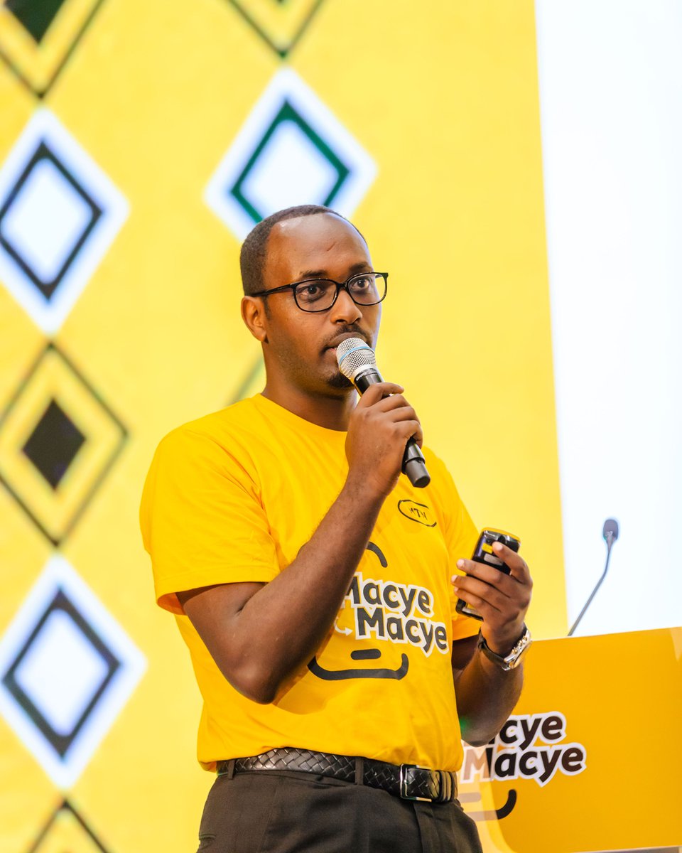 MTNRwanda's tweet photo. Our team represented by @ReneKiraL walked us through the #MacyeMacye customer journey that starts by dialling * 182 * 12# and @Teturrr unveiled the campaign's market roll out.
#WhatAreWeDoingToday #DeviceFinancing https://t.co/xCs7EEGwE0