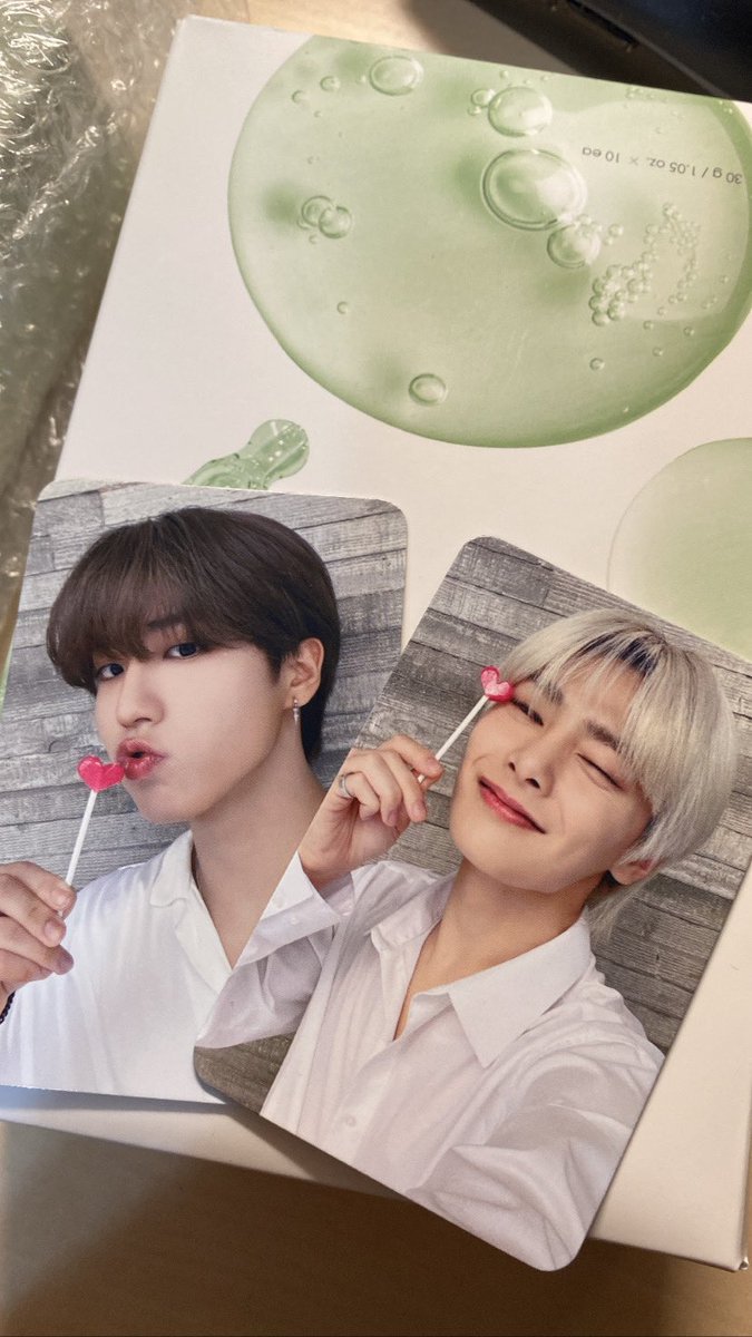 ydn_z's tweet photo. Straykids 마뮤테 미공포 양도

한지성 1.4
아이엔 양정인 1.2

방찬 창빈 현진 한 필릭스 승민 아이엔
스트레이키즈 스키즈 포카 https://t.co/cZZVBlB3EO