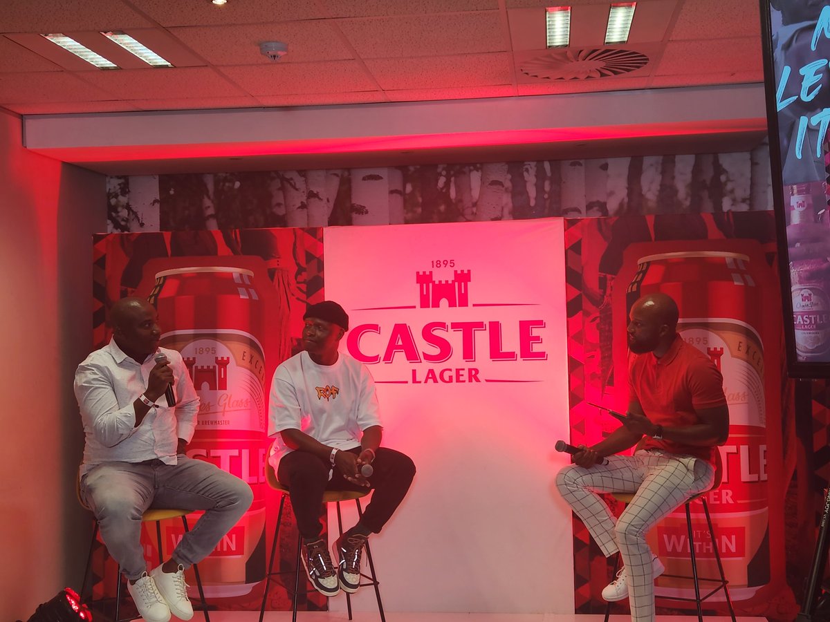 wesleydiphoko's tweet photo. Joining inspiring entrepreneurs #Drip founder (@LekauSehoana ) and #Randz founder (Mfundo Mbeki) who started in the #townshipeconomy... #KeepItWithin https://t.co/6tmtW1iXJx