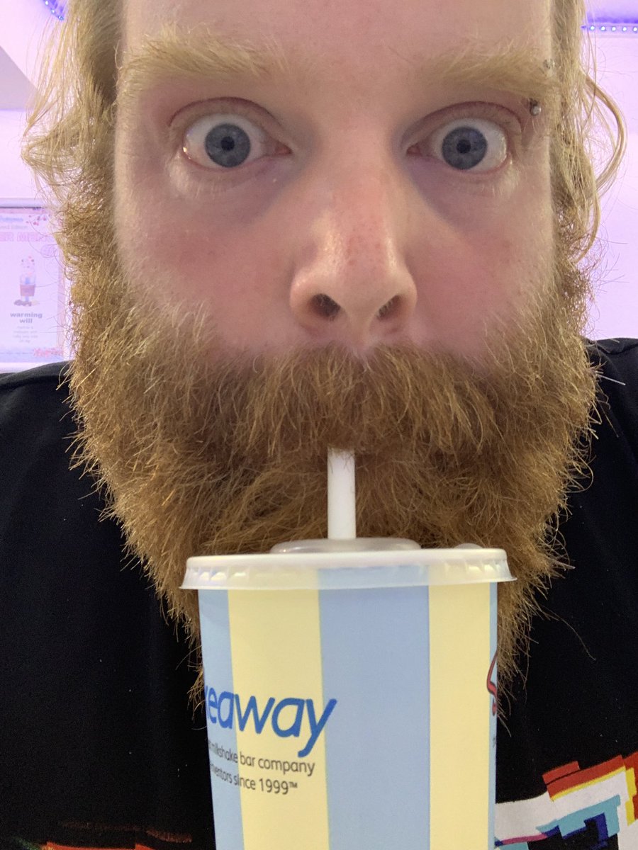 syx4lyf's tweet photo. Gotta love a cheeky #Shakeaway https://t.co/rwGxmsDDlf