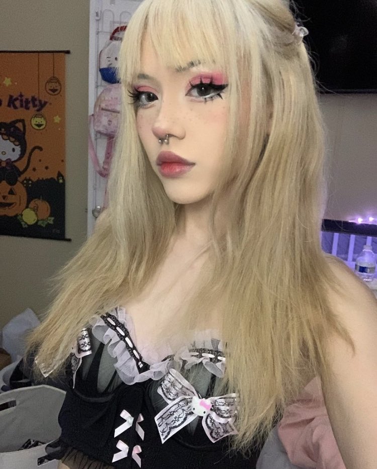 creamcooki3's tweet photo. selfish https://t.co/C4vuyQwy1O