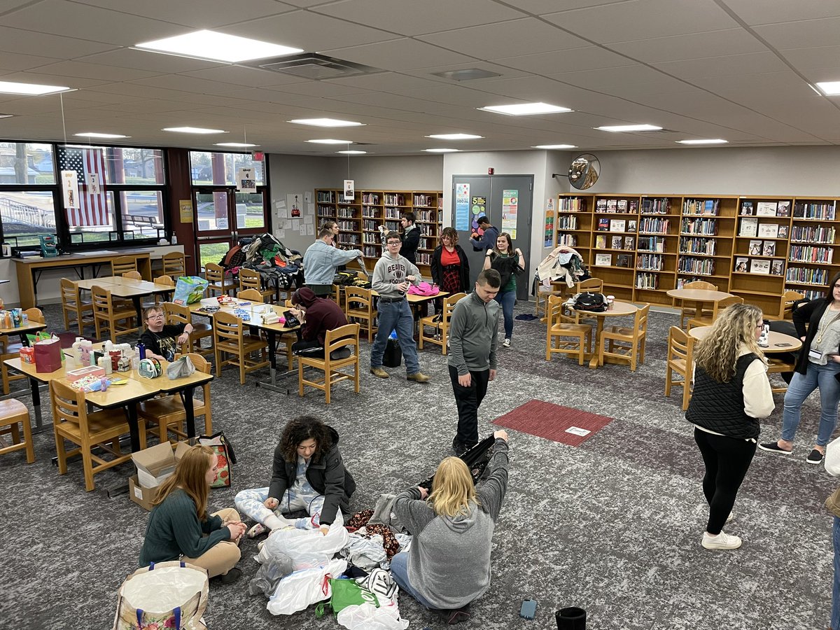 Mrs. Bechdel tweet media