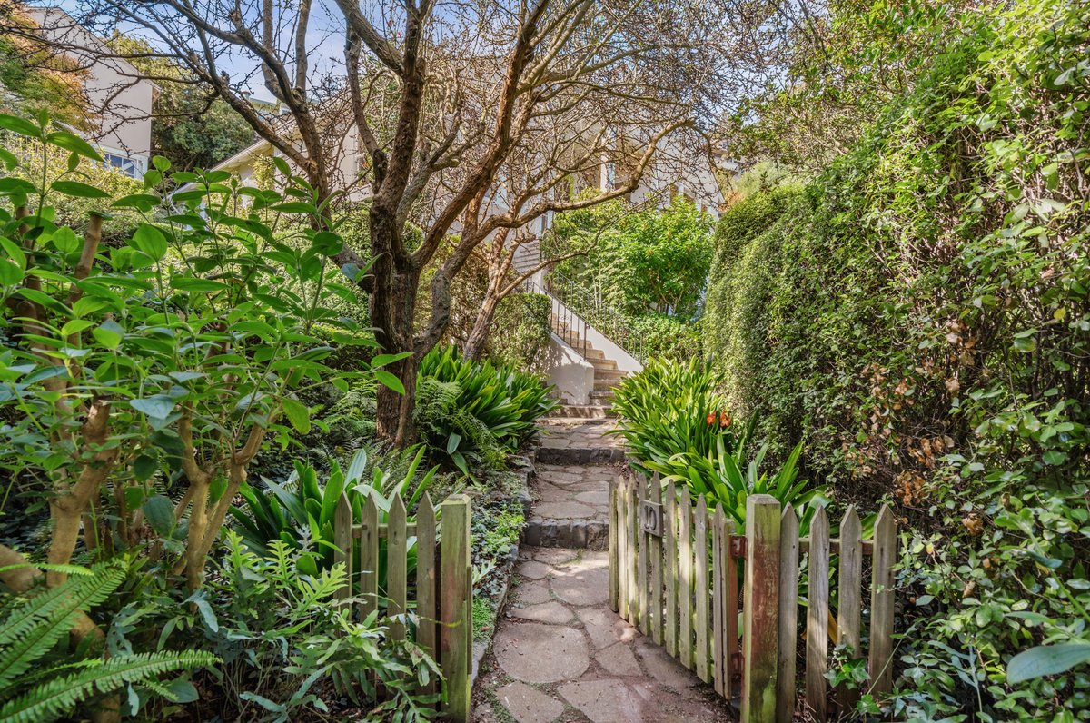 BernieAndMike's tweet image. Just Closed!
10 Pemberton Pl | Clarendon Heights
Closed over asking at $3,100,000
PembertonViewEstate.com
#justclosed #views #clarendonheights #sanfranciscoluxuryrealestate #sanfranciscorealestate #sfrealtor #vanguardproperties #bernieandmikehomes #luxuryrealestate #sf #homes