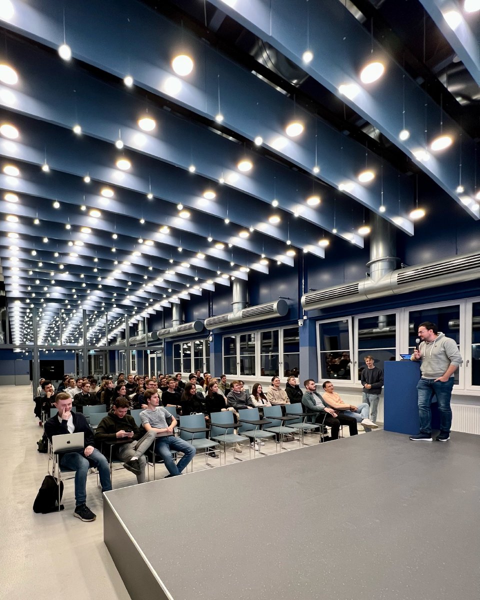 TUM Hyperloop tweet media