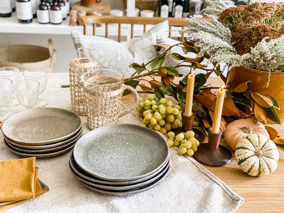 fletch_rhodes's tweet image. #HowtoStyle a fall table: get all the profesh decorating tips from Emily and Chelsea of @oliveandrosestudio for your Thanksgiving table on the #FRblog fletcherrhodes.com/blog/wine-coun…

#FletcherRhodes #FRstyle #InteriorDesign #SonomaInteriorDesigner #NapaInteriorDesigner #WineCountryStyle