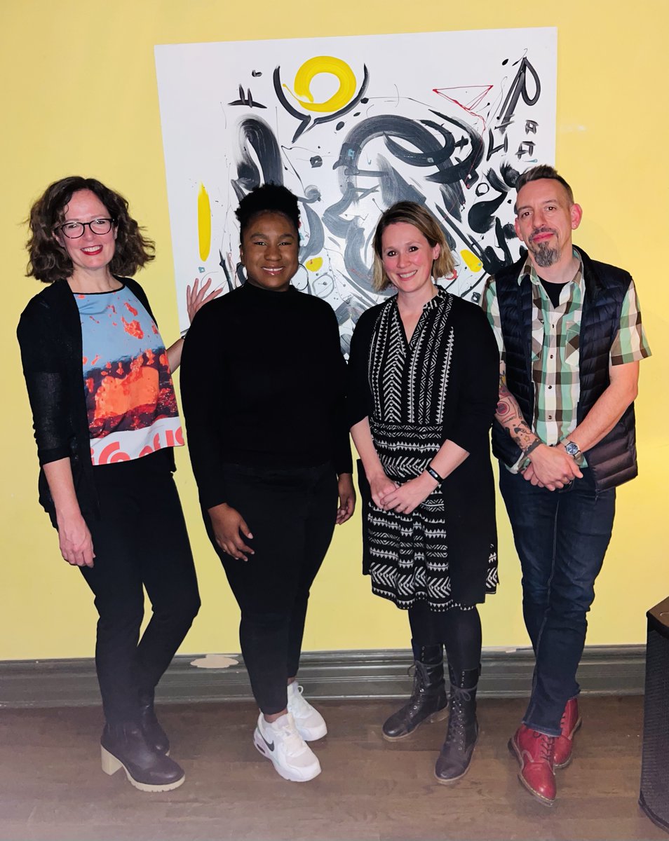 hb_sundayseries's tweet image. Thanks to everyone who joined Kenyatta Rogers and me at @HungryBrainChi to see the dazzling voices of Michael Robins, @meka_will_write, @kedidden, &amp;amp; Caryl Pagel! Here are some photos from the event. (Shout out to Jesse Fleming who provided a guest intro!)