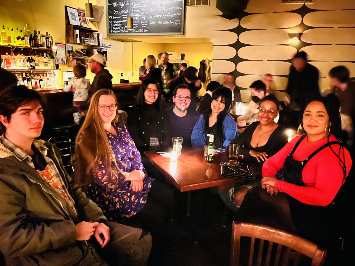 hb_sundayseries's tweet image. Thanks to everyone who joined Kenyatta Rogers and me at @HungryBrainChi to see the dazzling voices of Michael Robins, @meka_will_write, @kedidden, &amp;amp; Caryl Pagel! Here are some photos from the event. (Shout out to Jesse Fleming who provided a guest intro!)