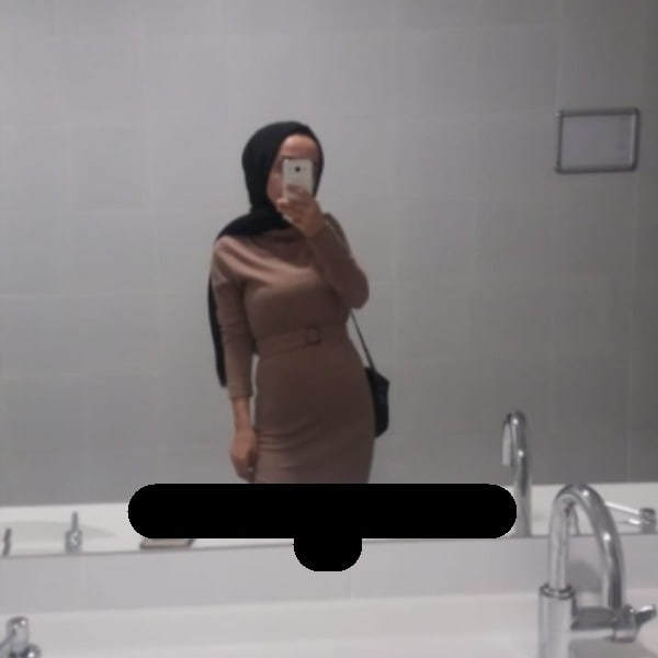 Türbanlı Twitter’dan

Takipçimize durduk yere nude atmış ne kadar doğru bilemeyiz.
ouo.io/VoyElf