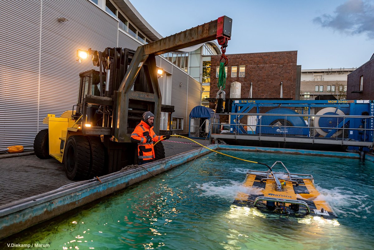 VolkerDiekamp's tweet photo. The diving robot ROV SQUID returns to the surface of the diving pool at the Marum at the University of Bremen. This dive is part of the "Eurofleets ROV-LAB" training programme for (future) ROV pilots currently running at MARUM. #rov #rovlab #eurofleets #unibremen #tauchroboter https://t.co/Y1XACi3XS4