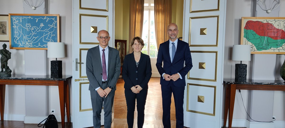 scazebonne's tweet photo. #Egypte 🇪🇬 J2. #Alexandrie. Échanges avec le consul général et le recteur de l'@USenghor. Visite du lycée français et échanges avec la communauté éducative. Déjeuner 🍽️ à la résidence de 🇫🇷 avec une délégation de @mlfmonde. Visite de l'antenne de l'institut français. #CEAlex #EFE https://t.co/GAvRjJxiGB