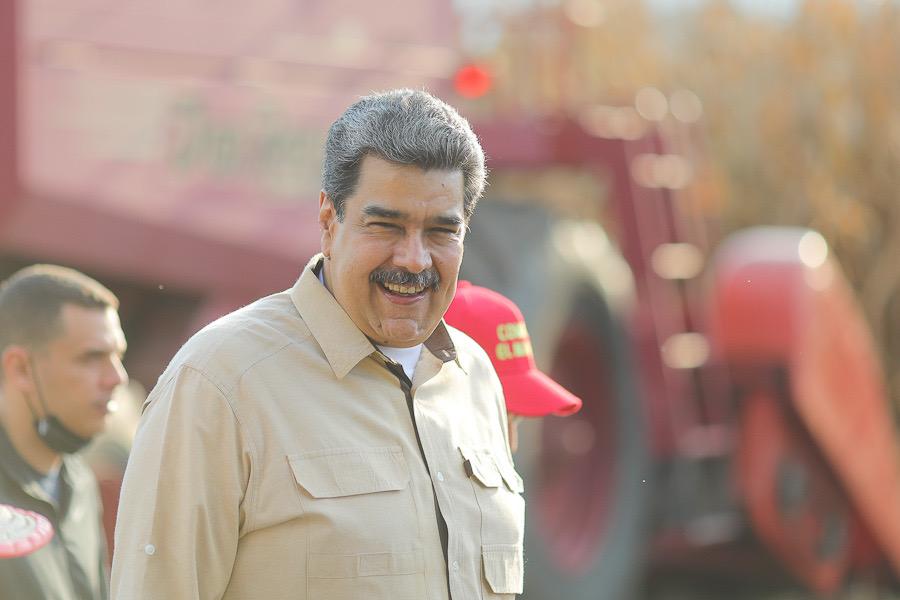 Celebramos el cumpleaños de nuestro Pdte. <a href="/NicolasMaduro/">Nicolás Maduro</a> junto al Pueblo de Venezuela.

Desde este medio entendemos los mejores deseos para que siga adelante en este largo camino de victorias para la Patria. ¡Felicidades!

#FelizCumpleañosPdteMaduro