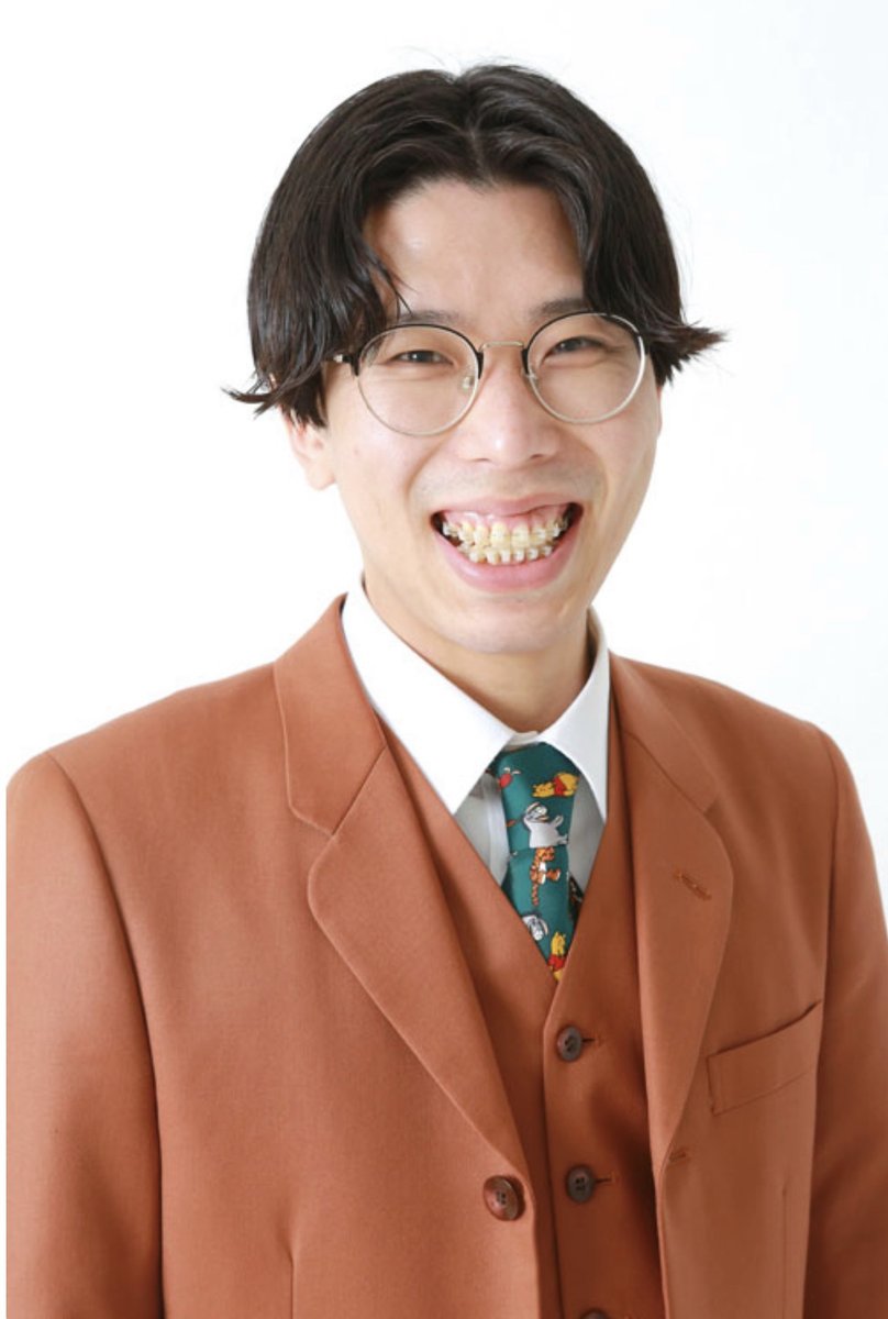 No.065_おべんとばこ

芸歴：11年（ピン歴3年）
所属：マセキ芸能社

▼意気込み
小さい頃から出たかった大会！
ついにエントリーさせていただきます。
みなさんと決勝で会えるのを楽しみにしています！

＃出囃子大賞典エントリー芸人