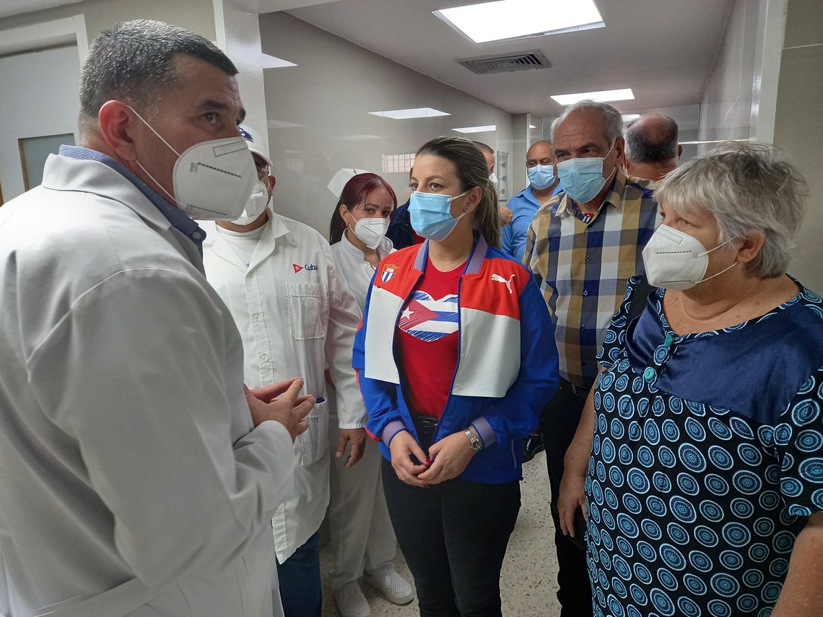 AylinAlvarezG's tweet photo. Es un orgullo pertenecer a una generación como esta. Ustedes son embajadores de #Cuba donde quiera que estén. Gracias por el emocionante encuentro que viví junto a ustedes colaboradores cubanos en #Venezuela.  @DiazCanelB @DrRobertoMOjeda @UJCdeCuba @cubacooperaven https://t.co/i85HK9pUX2