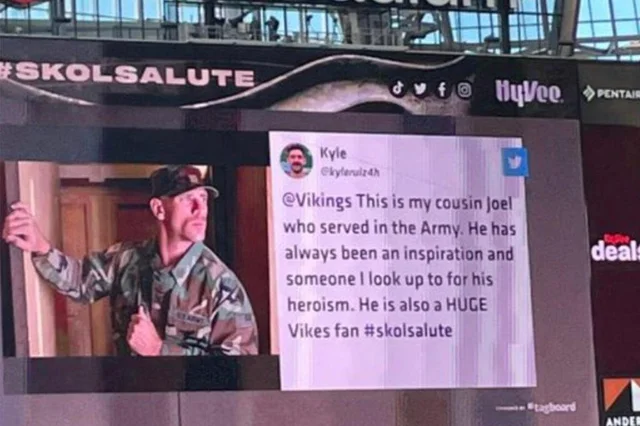 CanozaKyla's tweet photo. Vikings tricked into celebrating porn star Johnny Sins on the Jumbotron
#Vikings #viking #pornstar #porn #johnysins https://t.co/Jza5fWKvSQ
