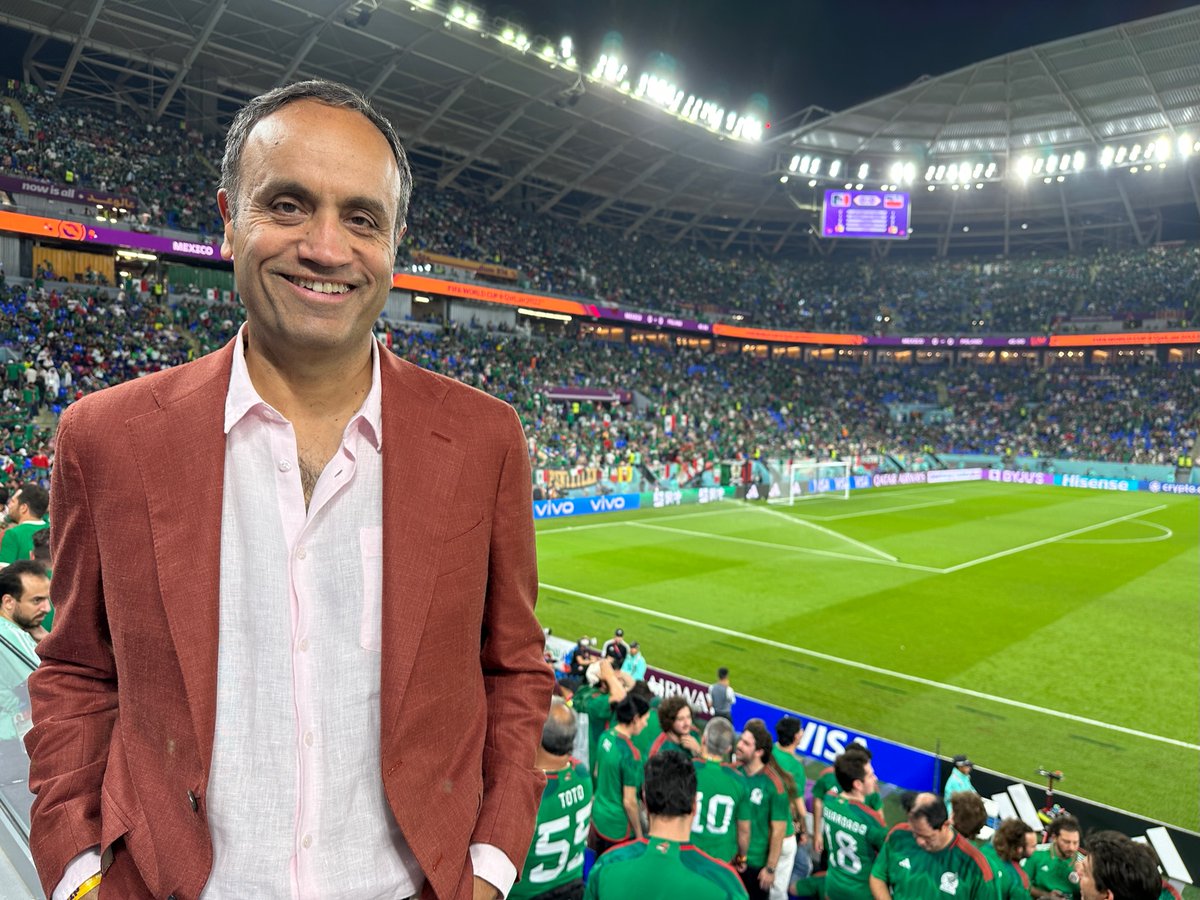 SunnySingh's tweet photo. #NotesfromQatar Football fever is building up here in the stadiums of Qatar. When fan see their team play, they go crazy, wave flags, cheer at the top of their voices, and make waves across the stadium. https://t.co/VkTRnEkLS1