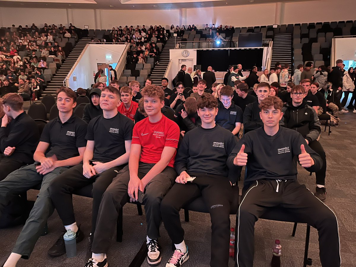 AndoverPublic's tweet photo. #sdsa2022 Sparsholt College Group Public services all ready for Safe Drive Stay Alive. https://t.co/1sUqryFOrT
