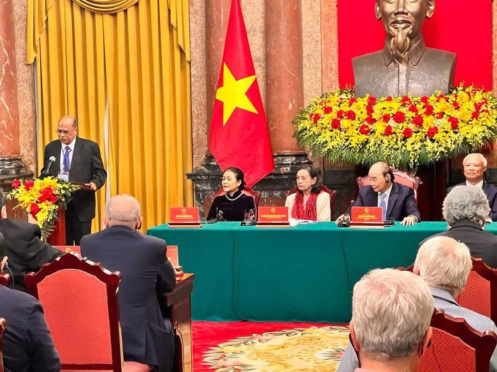 India_politics6's tweet photo. Comrades of the CPI
Comrade Annie Raja
Comrade pallab sengupta
addressing the 22nd World Peace Assembly in Hanoi, Vietnam.
#worldpeaceassembly
#Vietnam
#CPI #comrades #Communists https://t.co/nH6syAKZrT