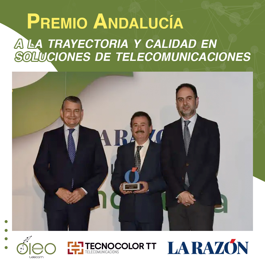 OleoTelecom's tweet photo. El premio fue recogido por nuestro presidente Jose Mudarra de manos de @antoniosanz  Consejero de Presidencia de la Junta de Andalucía.
Gracias de corazón y enhorabuena al resto de premiados. Fue una noche inolvidable. https://t.co/wE5aQYEQt4