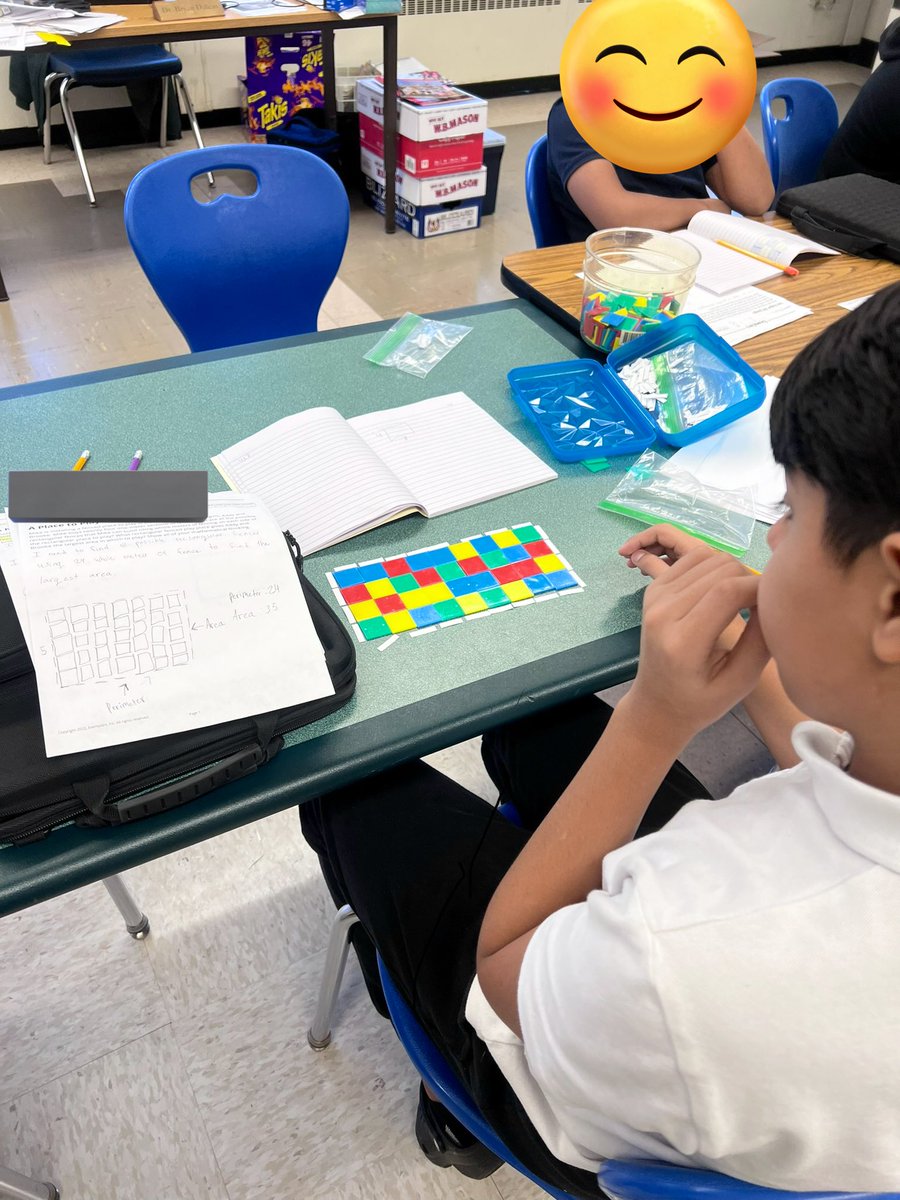 mooreintomath's tweet photo. Students at Pulaski Middle School are enjoying problem solving during their WIN block using tasks from Exemplars! The tasks provide entry points for all students. @ExemplarsK12 #NBUshift https://t.co/jDaPgt3B1i