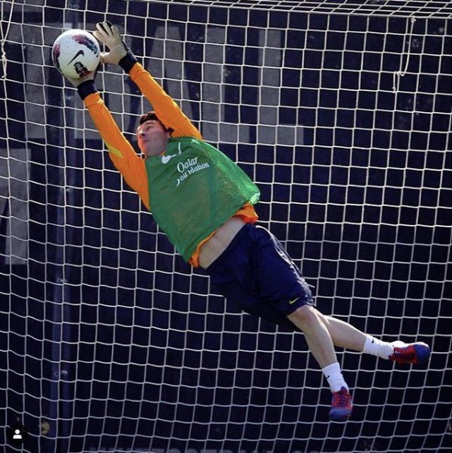 supernegro64's tweet photo. Deberían darle la oportunidad a este gran arquero en la selección argentina https://t.co/H39gPfBh0e