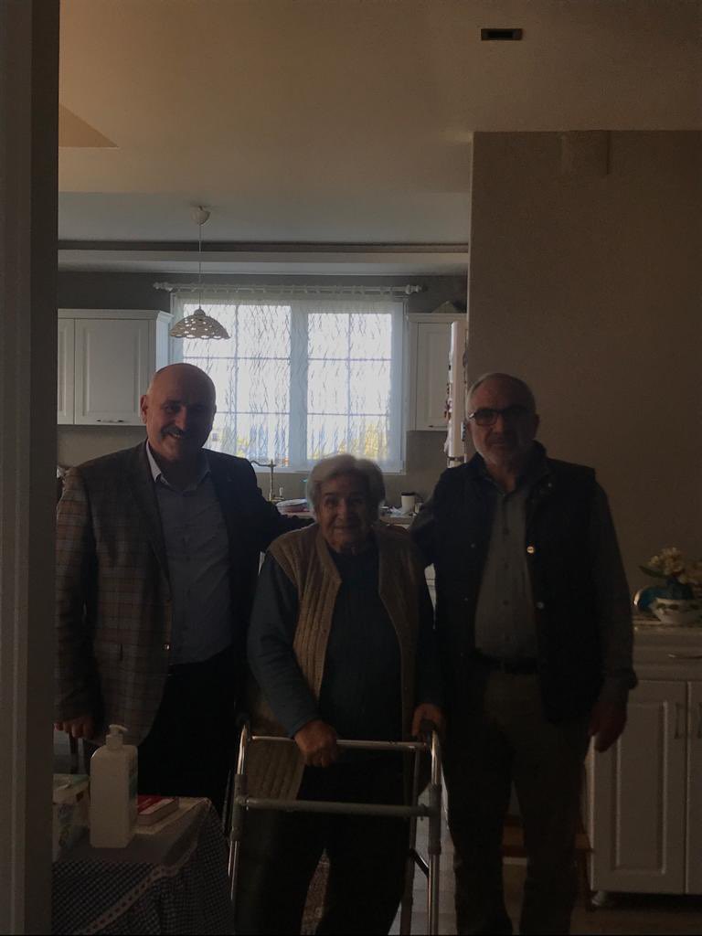 akpartiderepaza's tweet photo. Türkiye’nin Yüzyılı için 2023 seçimleri öncesinde teşkilat mensuplarımızla üye ziyareti programımıza bugün yanıktaş mahallemizi ve sandıktaş köyünü ziyaret ettik.
#derepazarı #rize #akparti https://t.co/ntc99dDRD0