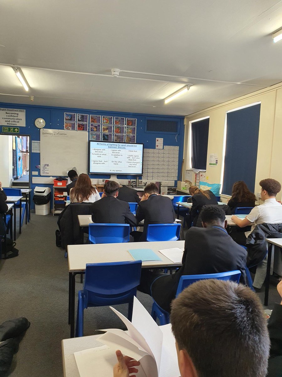 BBS_Literacy's tweet image. Mr Dunbar&apos;s year 9 class held a debate on whether we should ban all forms of fighting for sport. #oracy #oracyday #spokenlanguage