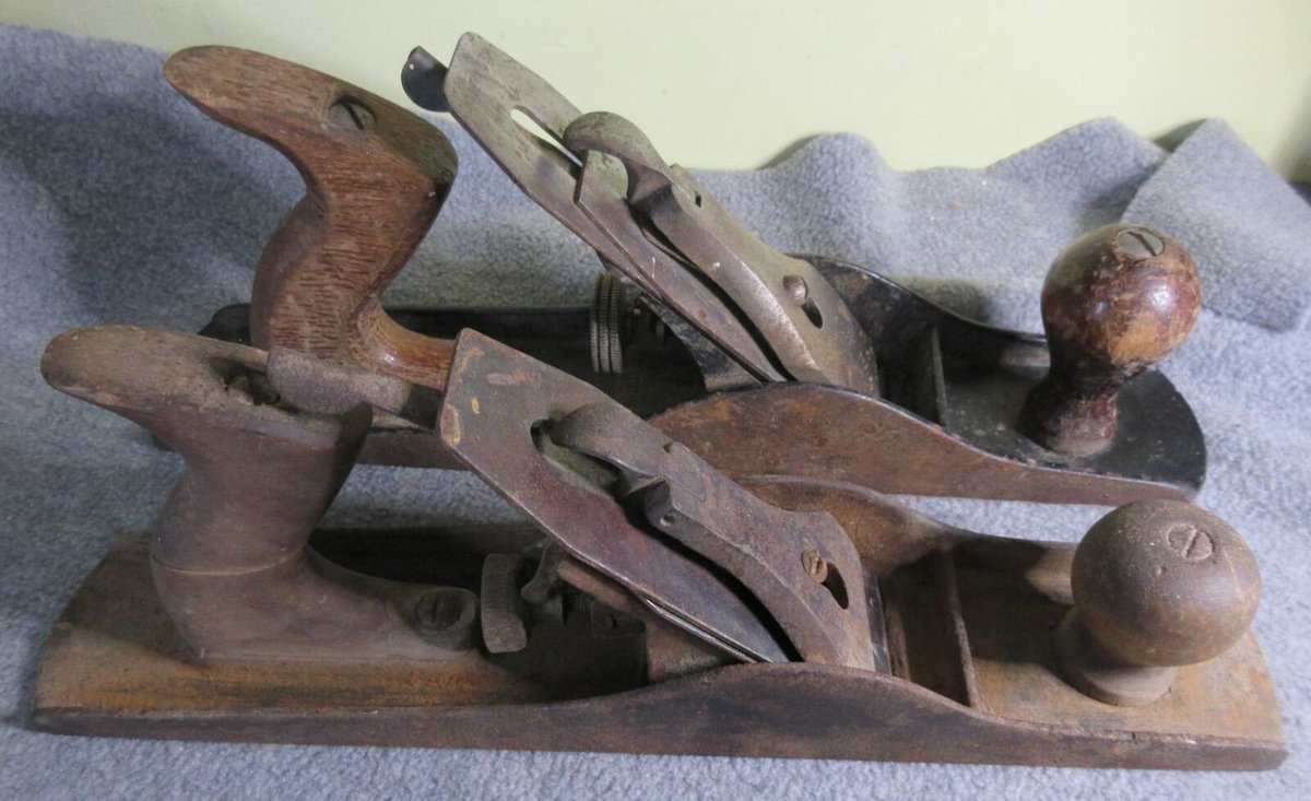 rusticrelics04's tweet image. Check out 2 Vintage Smooth Bottom Wood Plane 14" Woodworking Cabinet Door Tool Bench USA ebay.com/itm/2347884450… #eBay via @eBay #ebay #RusticRelics #Plane #wood #woodworking #DIY #tools #Carpentry