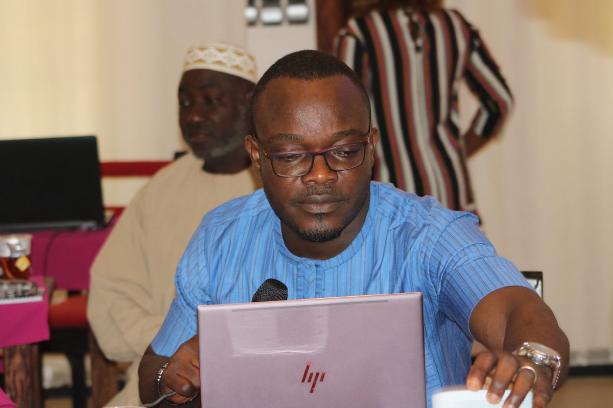 LE BAROMETRE tweet media