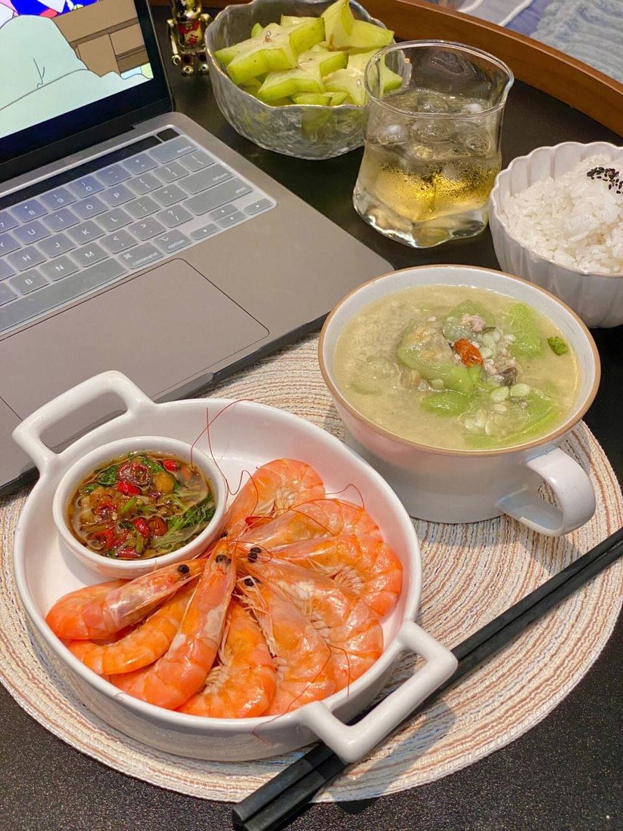 Tingdear11's tweet photo. Sweetheart lunch #food https://t.co/3fO1J7DYAH