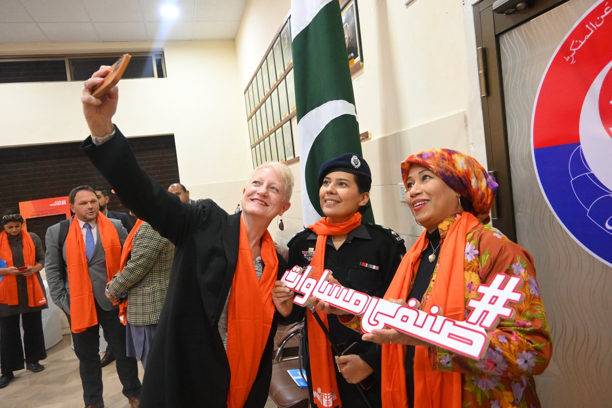 unwomen_pak's tweet photo. INGAD Co-Chairs Ambassador of the @EUPakistan H.E. @RKionka and UN Women CR @Sha_Rassool along with IG of Police Balochistan, Abdul Khalique launched Women Service Provider Network ahead of the #16Days of Activism against GBV. They pledged to UNiTE to be active against VAW. https://t.co/tQWIdxqOQ3