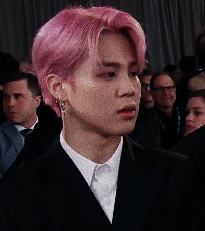 __your__fox__'s tweet photo. #textau
#yoonminau
Пак Чимина лучше не злить, это знал каждый студент в универе. Пак Чимина лучше обходить стороной, если видишь, что его ноздри раздуваются хлеще, чем у огнедышащего дракона, перед тем, как он хочет выпустить пламя. Пак Чимина лучше ни о чем не просить https://t.co/nLC8FXRRcF
