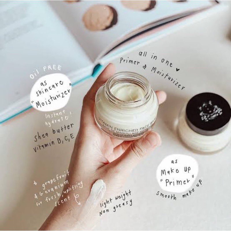 Grabmeaway's tweet image. พร้อมส่ง ฉลากไทย🔥 Bobbi Brown vitamin enriched face base 15 ml

เบสเมคอัพบำรุงผิว ช่วยเตรียมผิวก่อนแต่งหน้า ให้ความชุ่มชื้น เกลี่ยง่าย ไม่เยิ้มเหนอะหนะ ช่วยให้ผิวสวย แต่งหน้าติดทน✨

🖤💛ราคา : 660.- 
📮30.- 
#bobbibrown #vitaminenriched #facebase