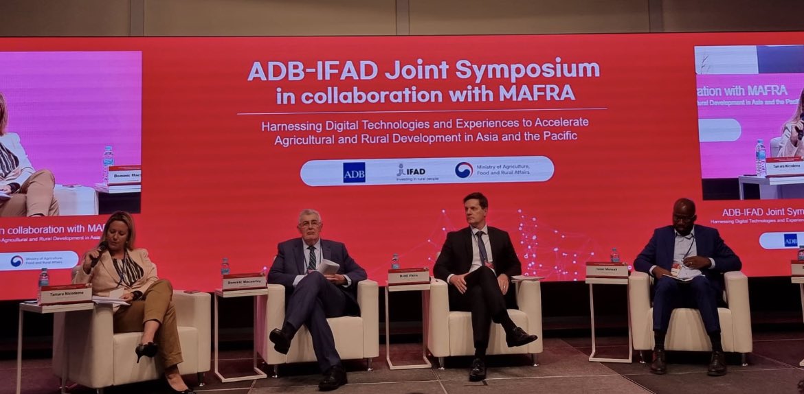 aidwkr's tweet photo. Informative,inspiring time with Concern Korea- launch of GHI with Irish Ambassador, meetings EU, President Korea International Cooperation Agency, IFAD symposium-Technologies 4 agricultural development. Energy, ideas &amp; action to kick start progress to zero hunger @Concern https://t.co/89zSwjKjGd