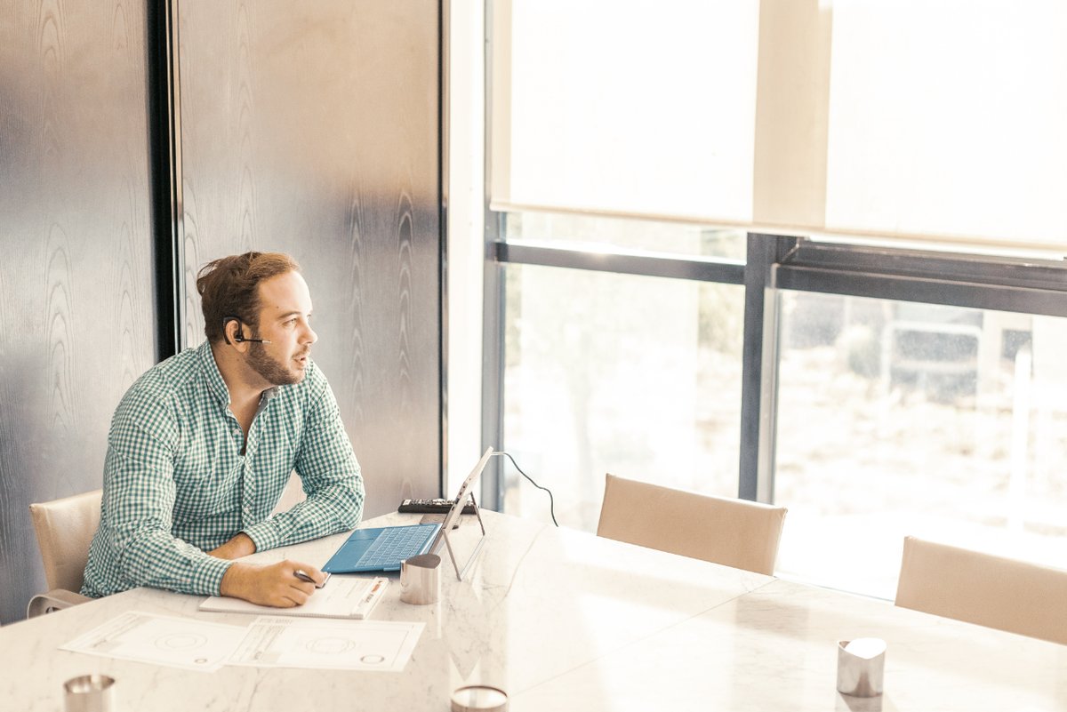 aluval's tweet photo. Desde el inicio de cada proyecto, nuestro equipo multidisciplinar se compromete con el cliente para garantizar que la comunicación sea fluida y transparente a lo largo de todo el proceso. https://t.co/BcrQIyNAah