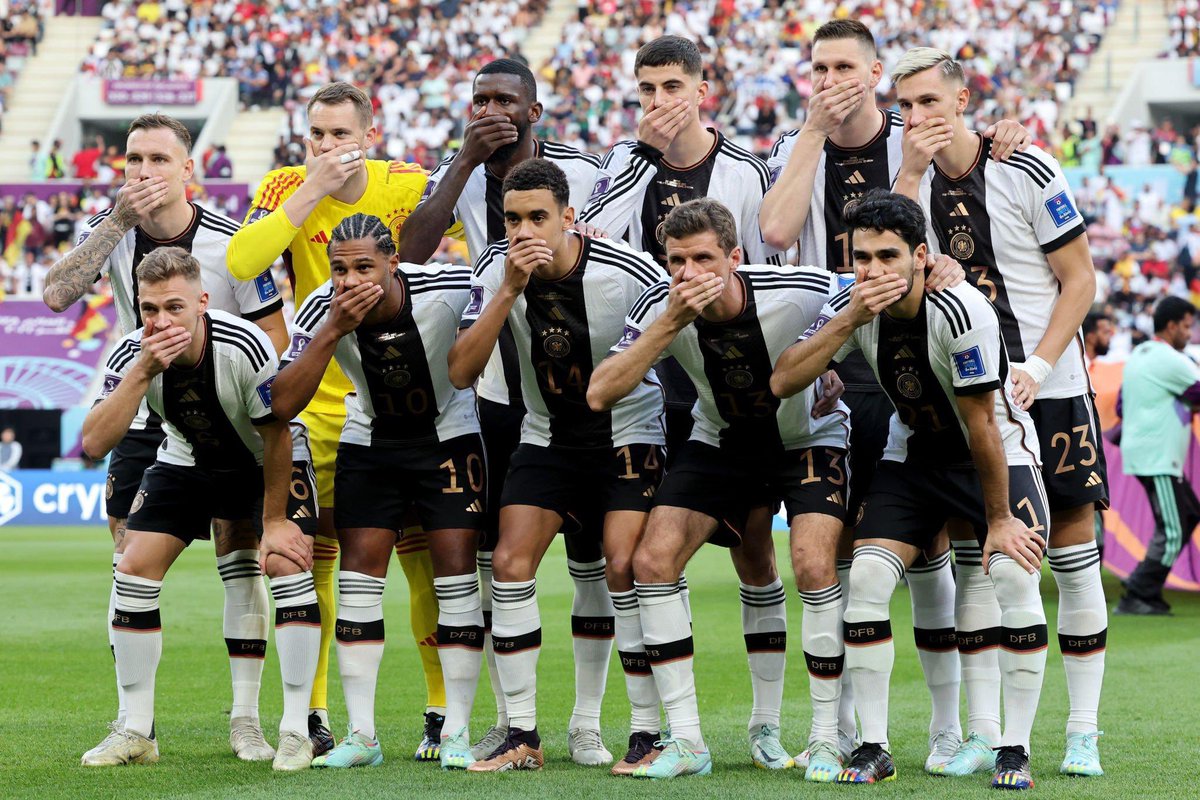 nocontextfooty's tweet photo. https://t.co/baj7897fnJ
