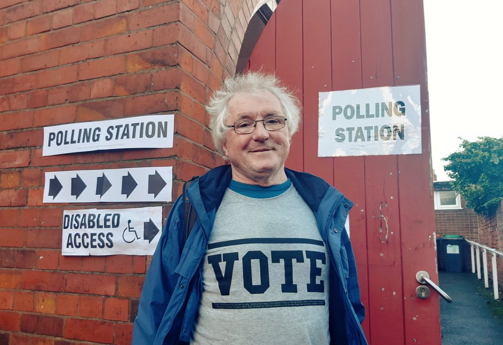 HucknallLabour's tweet photo. VOTE! 🗳 

Support John Wilkinson for a visible, dedicated and vocal Councillor 🌹

Polls are open until 10pm ⏰ #Hucknall #VoteLabour https://t.co/stcc8XEKou