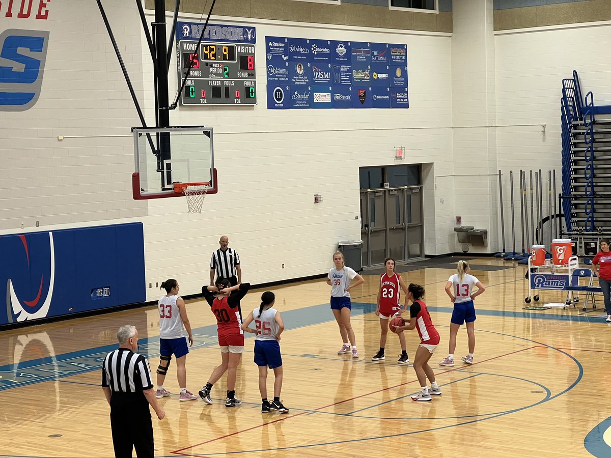 CONSISTENCY AT THE LINE 💯at our last scrimmage of the pre-season at Riverside HS. Nov. 28 is our first game of the season and it is at home! Would love to see you there.