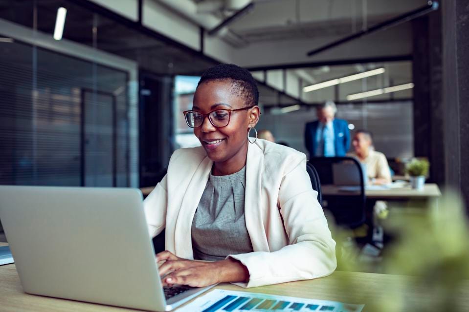 StrategicERPITA's tweet photo. 5 ways #AIautomation can transform businesses:
1. Workflow optimization
2. Better decision-making
3. Productivity boost
4. Enhanced talent sourcing
5. Personalized user experience
#MachineLearningSolutions
Read #AI use-cases: https://t.co/IuJpU956y6 https://t.co/ROBzSxQOCg