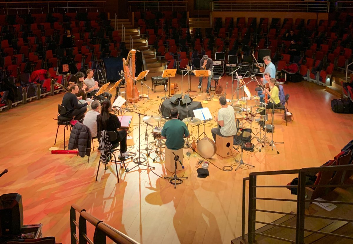 boulezsaal's tweet photo. 🔴📽️ We are going LIVE tonight! Join us at 7:30 pm for the 1st concert of @aviavital &amp; the Between Worlds Ensemble this season: IBERIA with guest artists @marina_heredia, @quevedoflamenco, &amp; Pauqito Gonzalez. 

PBS Online: https://t.co/vb8ONrXMdF
Youtube: https://t.co/BdMpLM74SB https://t.co/C9rSh61ZMY