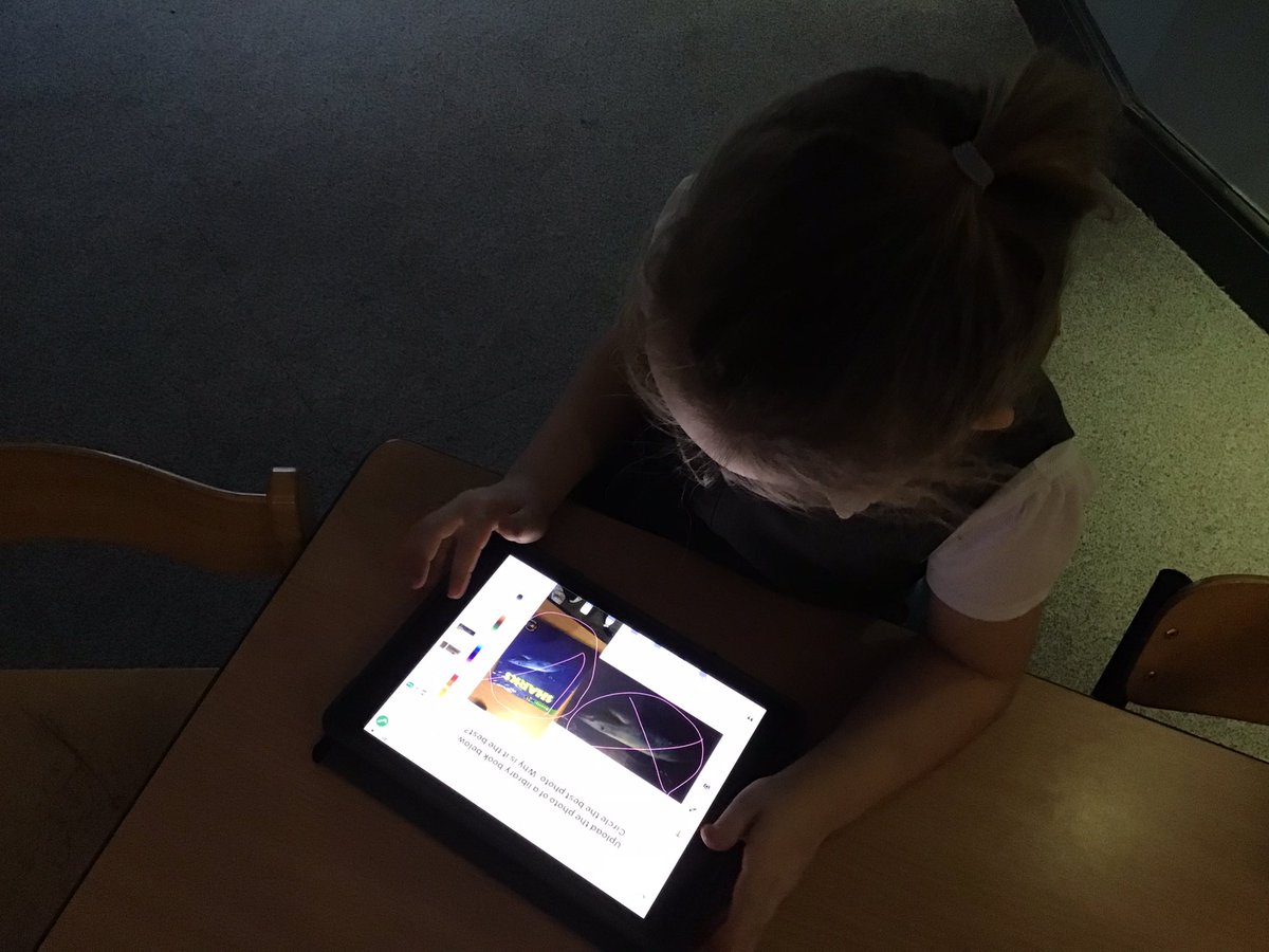 2DCCPS's tweet photo. Continuing our photography unit in Computing, we took photographs of the same item as our partner and picked which one was the best and talked about why π± #croxtethcomputing https://t.co/5UKYSeSfkF