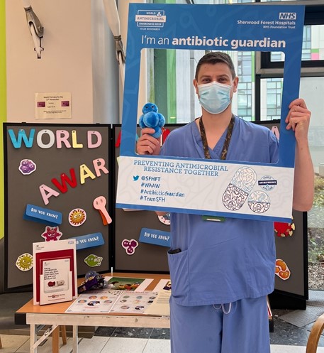 SFHFT's tweet photo. It’s day 6 of Antimicrobial Awareness Week at SFH! 
Our Trainee Pharmacists ran a stall to raise awareness to both staff and the public. Here are a few of our new Antimicrobial Guardians!
#WAAW2022 #preventingAMRtogether #HandlewithCare https://t.co/tLRIYVWusY