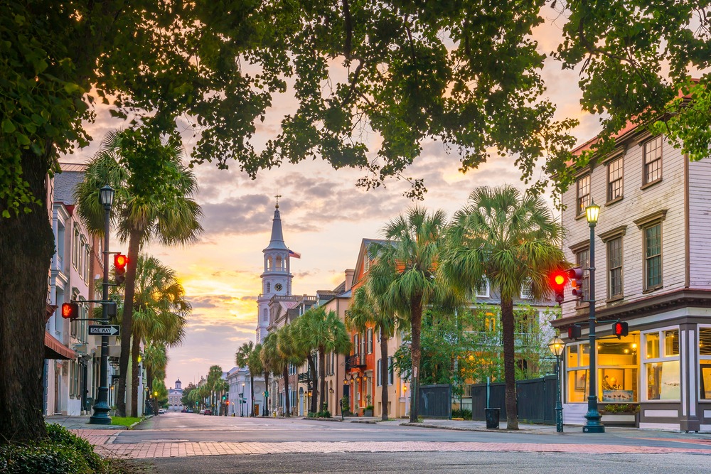 HartzSearch's tweet image. Opportunity awaits you! Roper St. Francis🏨 is looking for their Director of Care Coordination. Are you ready to oversee their four hospitals in historic Charleston, SC?🏝 
More information here! 
👉 //conta.cc/3Eij07J