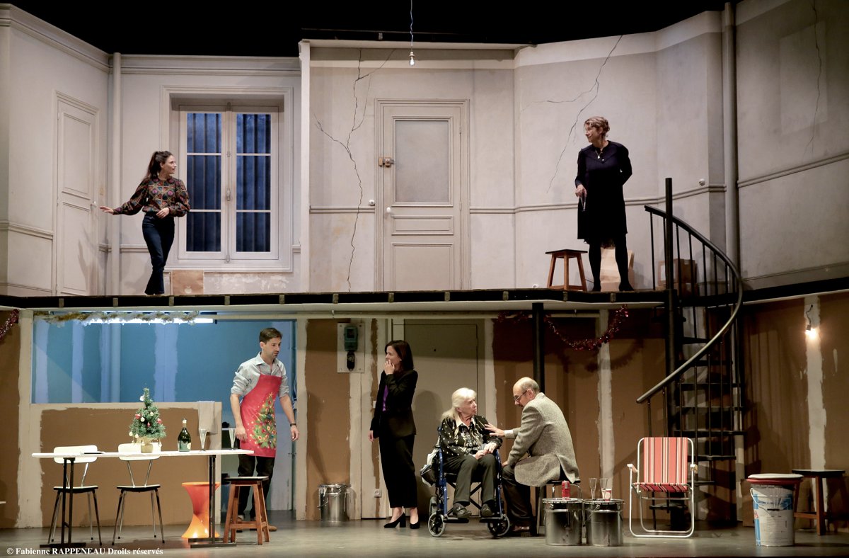 TheatresFR's tweet photo. RENDEZ-VOUS | Nous serons en direct aujourd’hui du @ThrRenaissance pour découvrir la pièce « LES HUMAINS ». A suivre dès 20h30 ! #LesHumains
En savoir plus sur la pièce ➡ https://t.co/9GKHG3Q27J https://t.co/vQnlz7CsdX