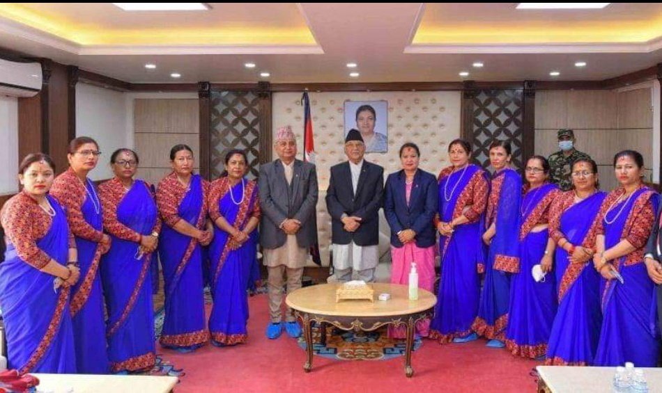 नेकपा एमाले पाटी अध्यक्ष कमरेड केपी शर्मा ओली झापा क्षेत्र नं ५ बाट प्रतिनिधि सभामा भारी मतान्तरका साथ निर्बाचित हुनुभएकोमा श्रदेय अध्यक्ष ज्युलाई हार्दिक बधाई ज्ञापन गर्दछु ।